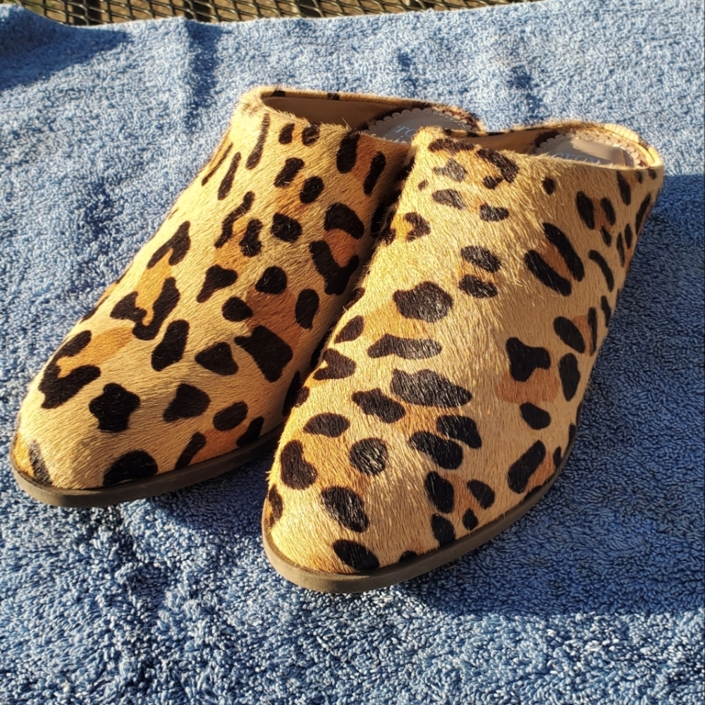 Leopard mules